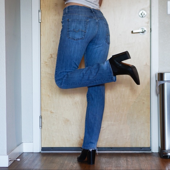 7 For All Mankind Standard Jeans - Picture 3 of 8